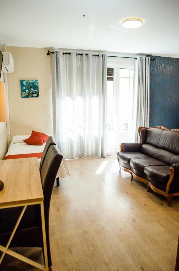 Hotel Jaques Jaca Exterior photo